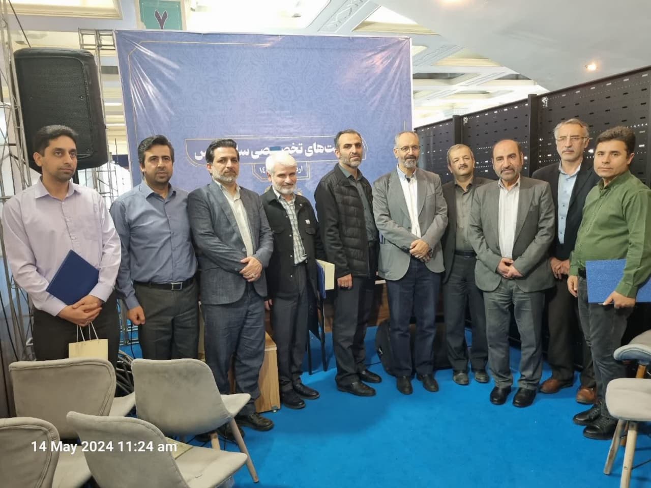 تجلیل از نویسندگان دانشگاهی در حوزۀ ادبیات پایداری